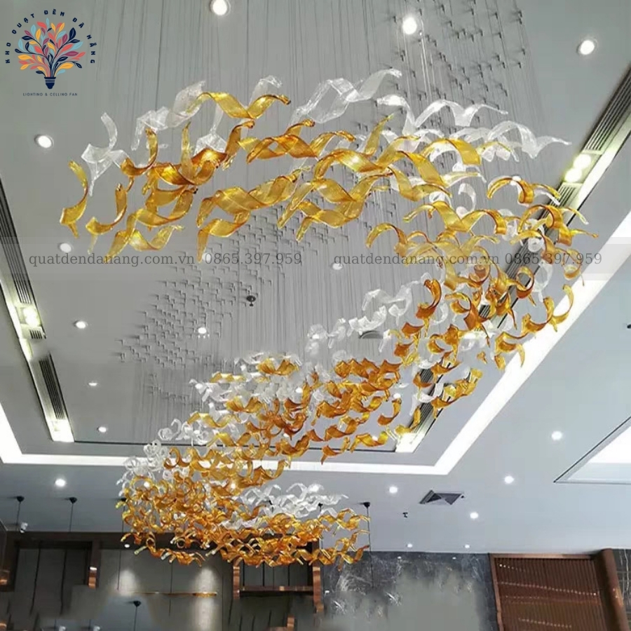 Đèn Chùm Thông Tầng SkyFlow