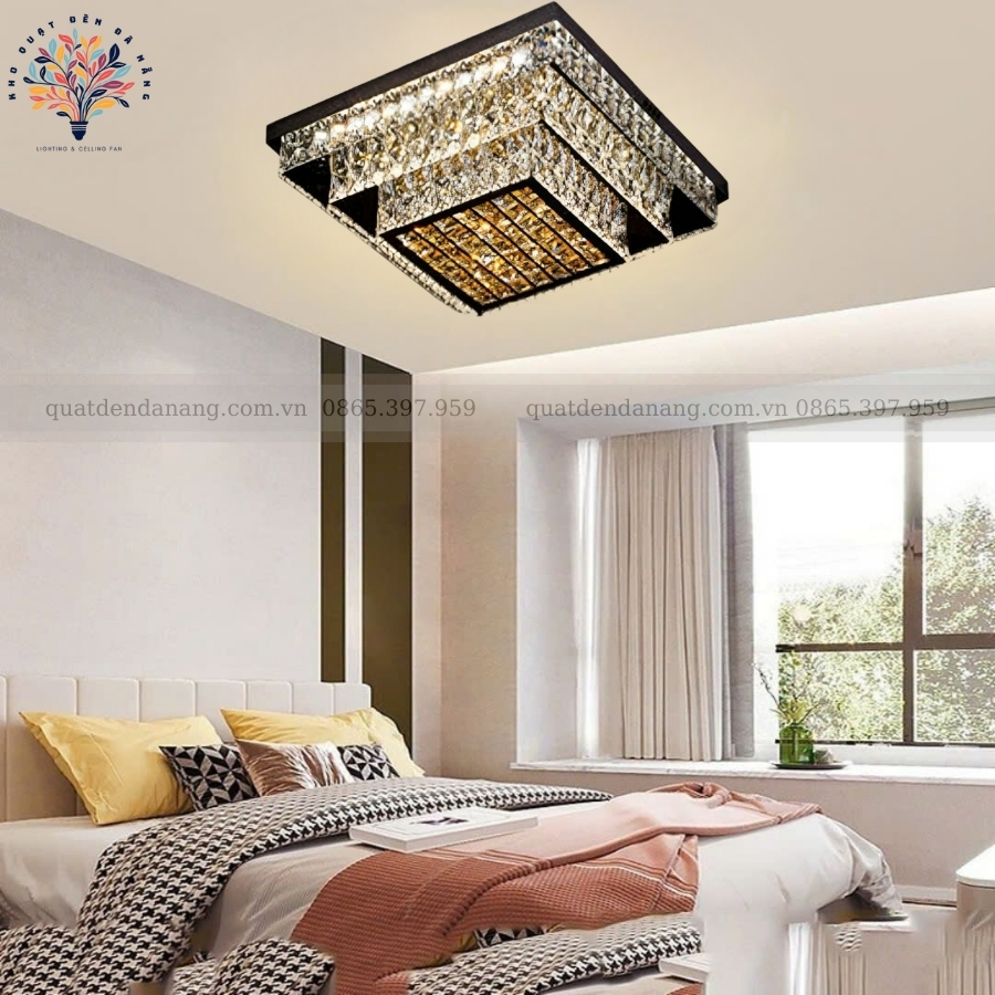 Đèn Ốp Trần Pha Lê Vuông 3 Tầng