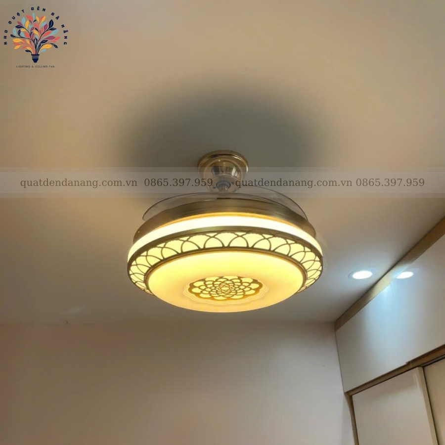 Quạt Cụp Xòe Hiện Đại 353