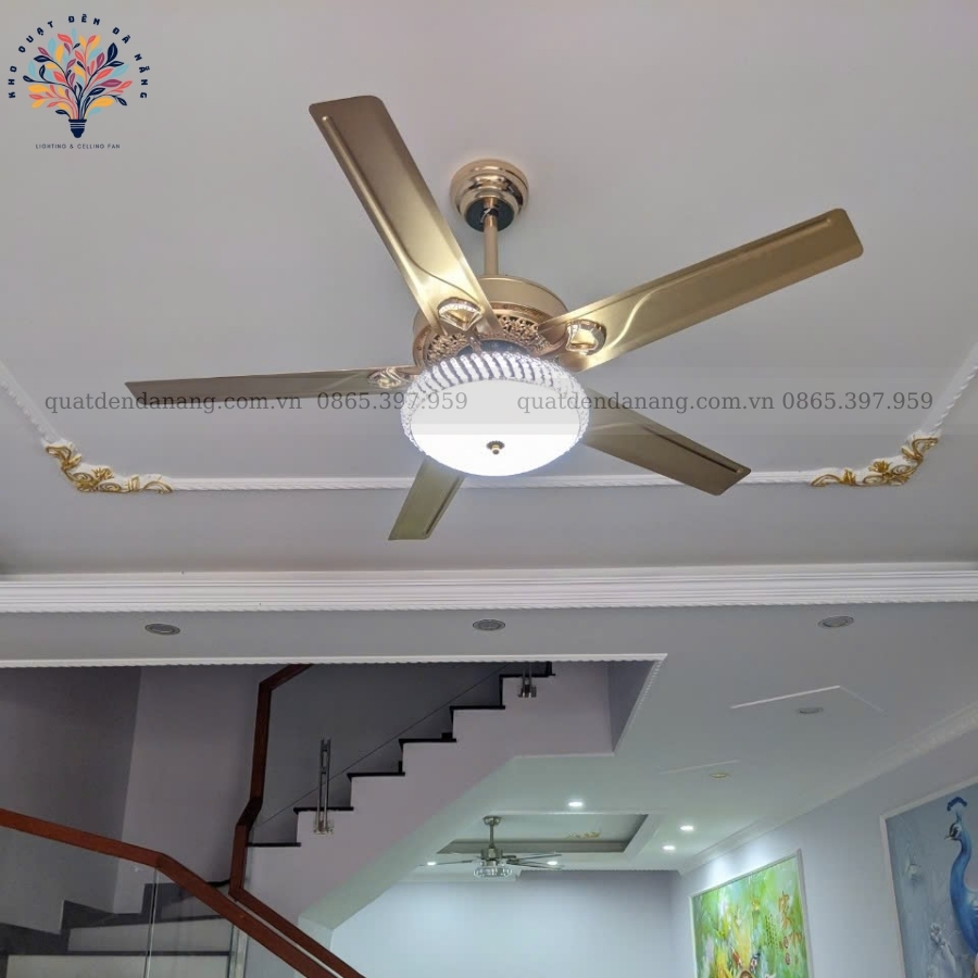 Quạt Trần Đèn Cánh Thép 060