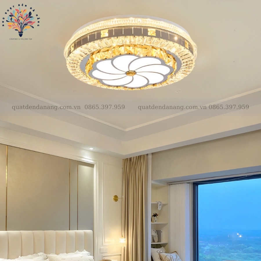 Đèn Ốp Trần Pha Lê 704