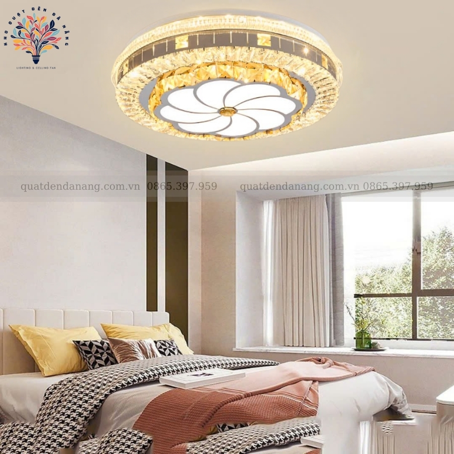 Đèn Ốp Trần Pha Lê 704