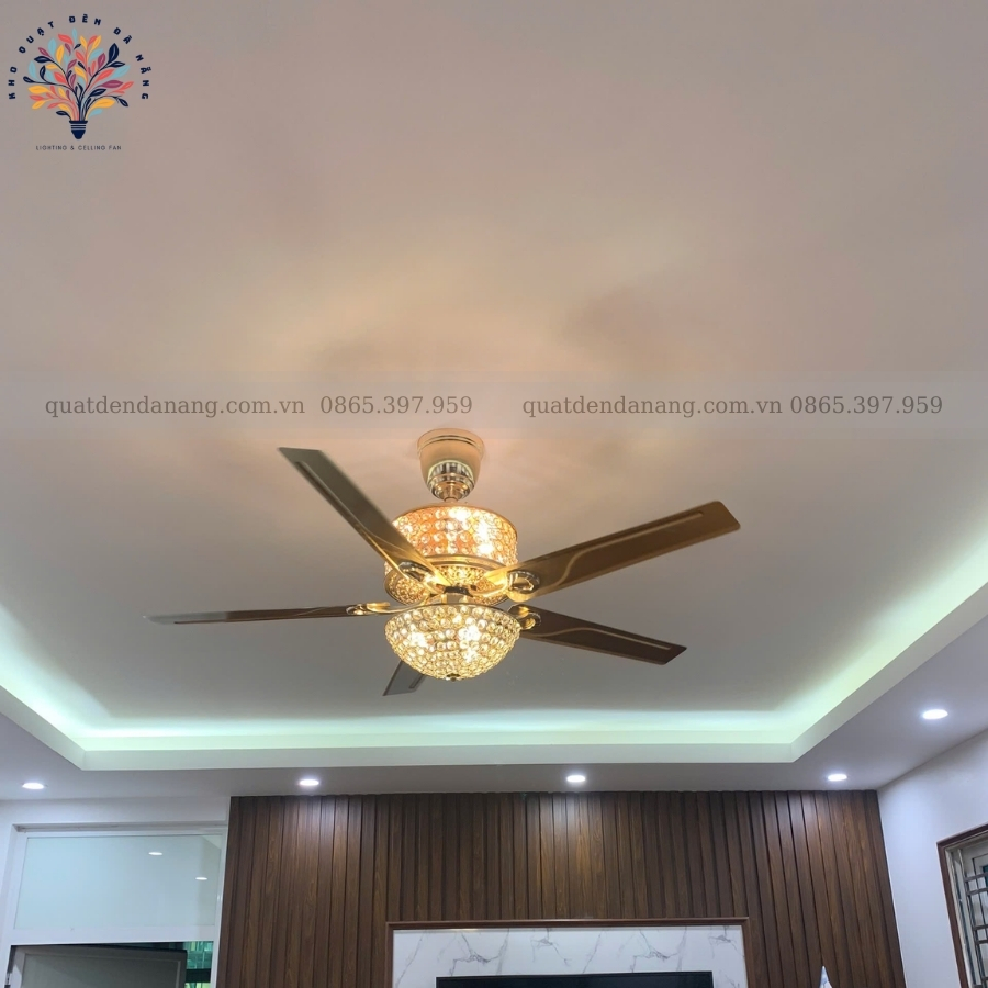 Quạt Trần Đèn 780