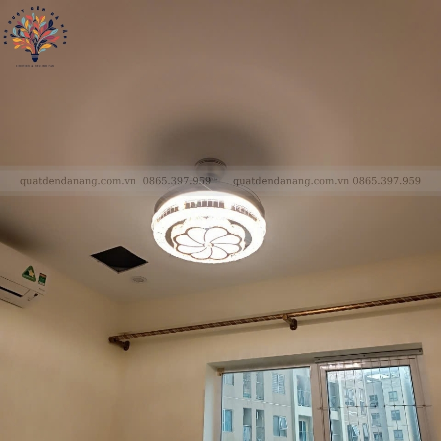 Quạt Cụp Xòe Hiện Đại 518