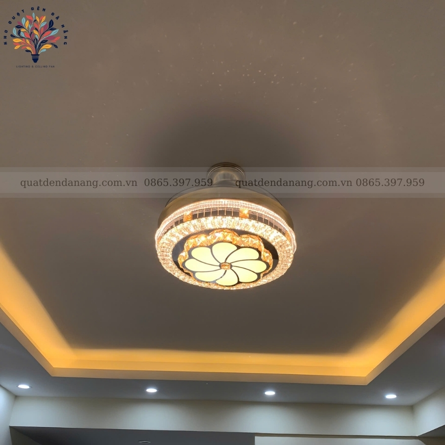 Quạt Cụp Xòe Hiện Đại 518